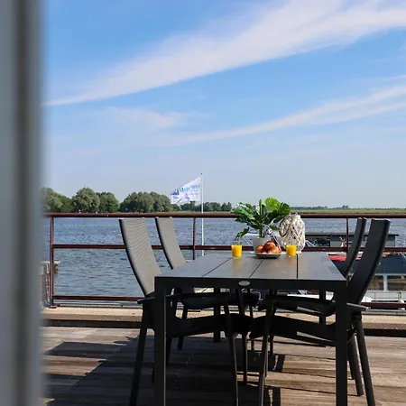 Penthouse Holiday home Uitgeest