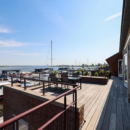 Penthouse Holiday home Uitgeest